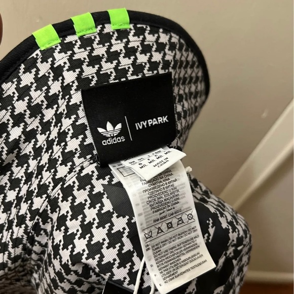 IVY PARK REVERSIBLE BUCKET HAT (WILD PINE/SOLID GREY/BLACK/SOLAR GREEN main image 7